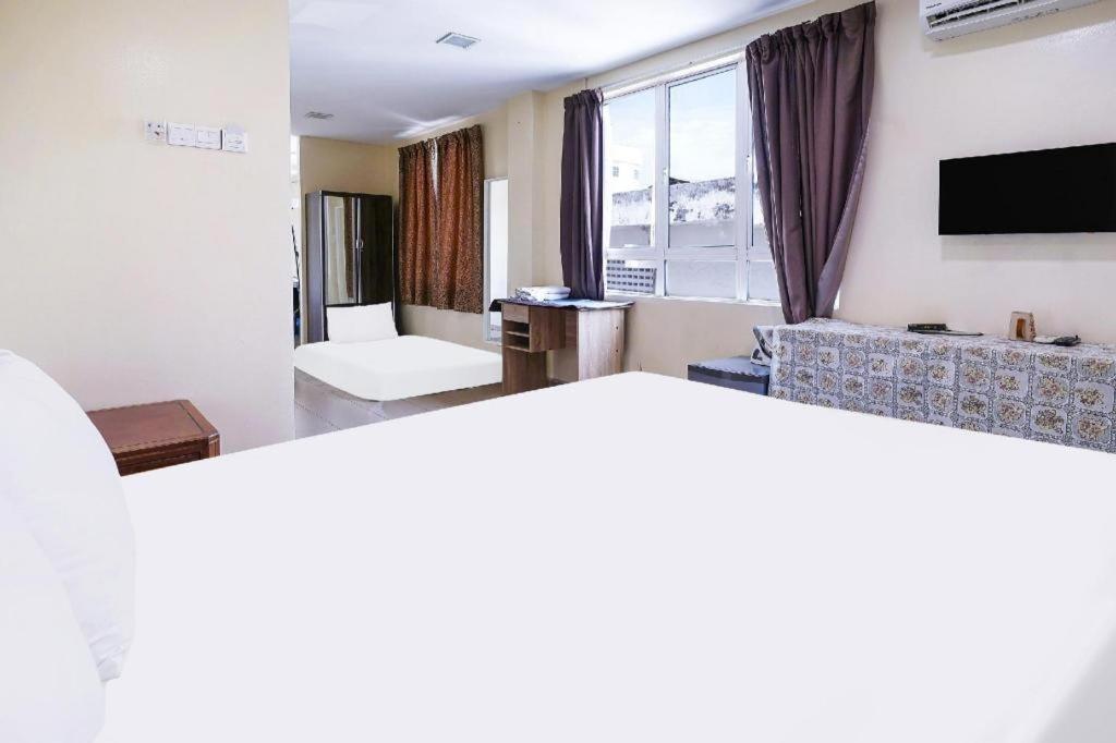 Oyo 90486 New Station Hotel 巴生 外观 照片