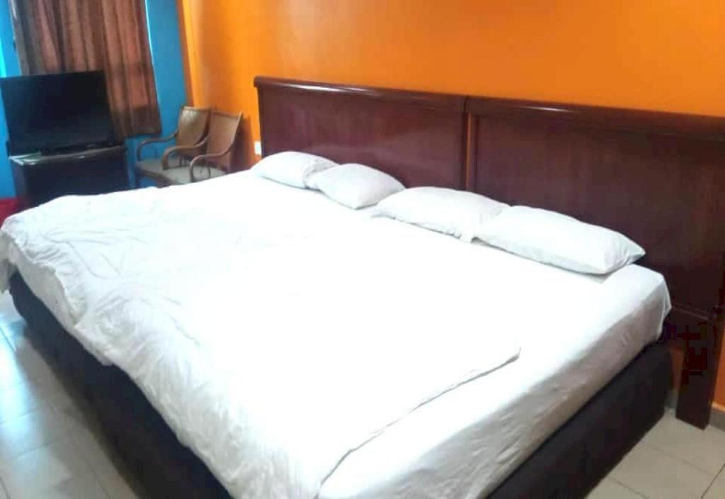 Oyo 90486 New Station Hotel 巴生 外观 照片