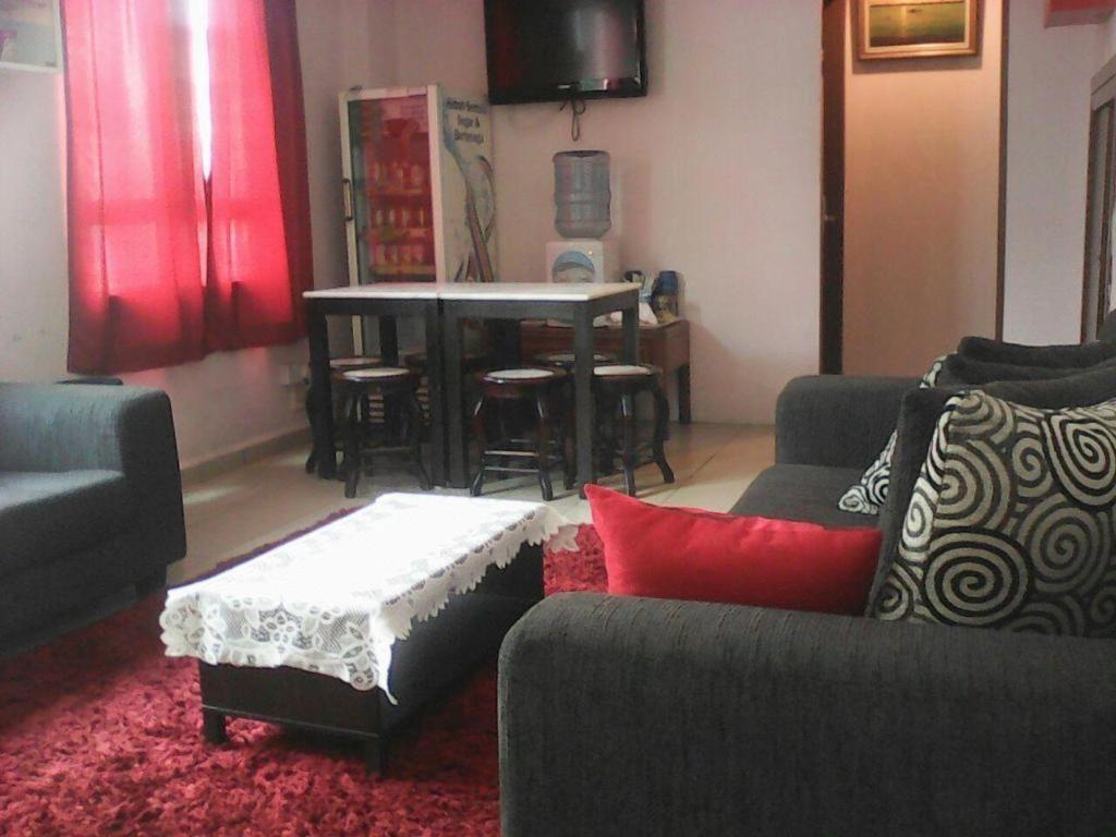 Oyo 90486 New Station Hotel 巴生 外观 照片