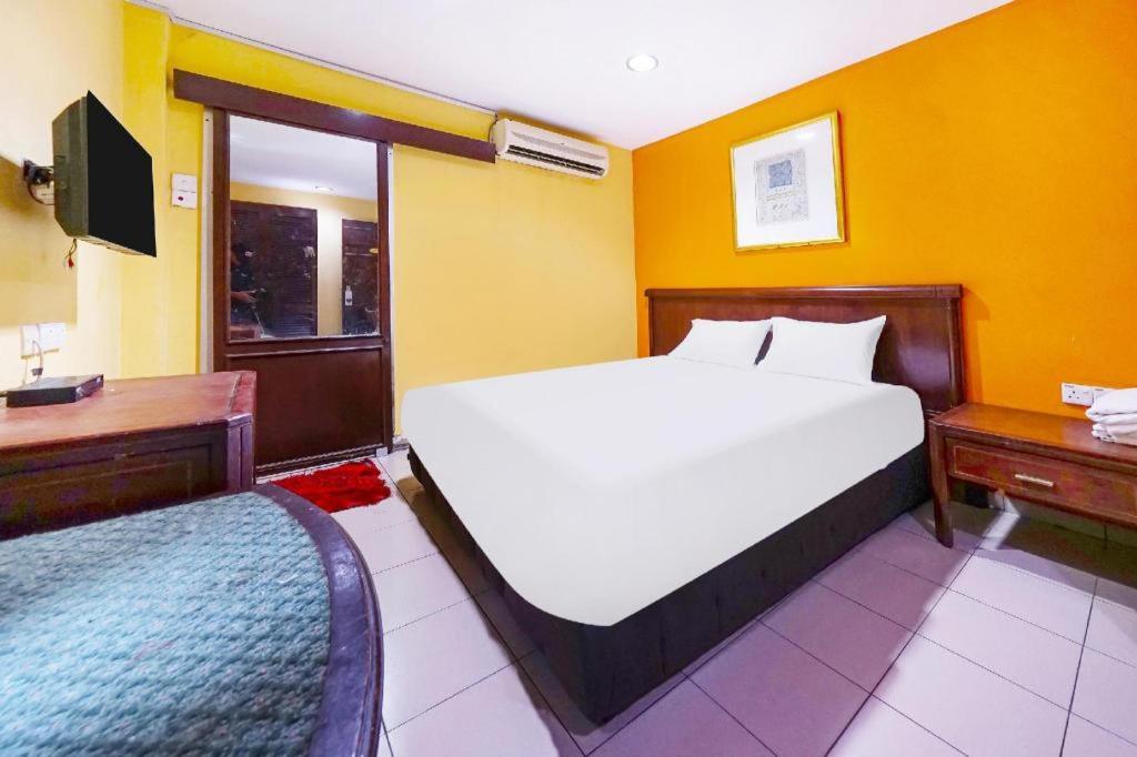 Oyo 90486 New Station Hotel 巴生 外观 照片